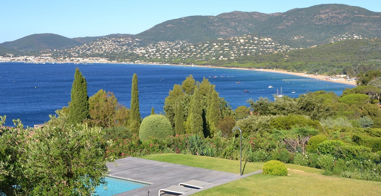 <span  class="uc_style_uc_tiles_grid_image_elementor_uc_items_attribute_title" style="color:#ffffff;">DSC_0132 b</span>