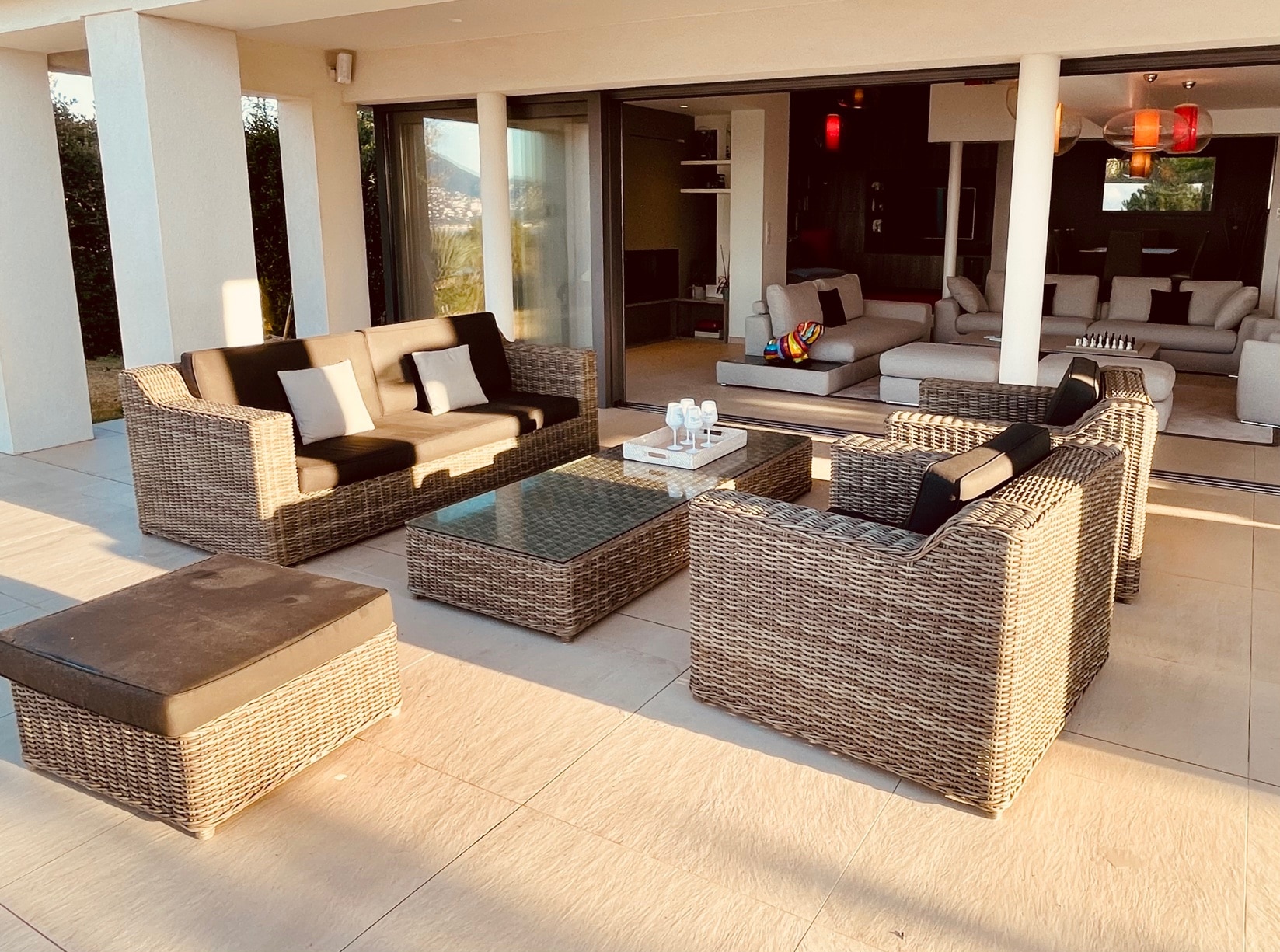 <span  class="uc_style_uc_tiles_grid_image_elementor_uc_items_attribute_title" style="color:#ffffff;">IMG_6272 (1)</span>