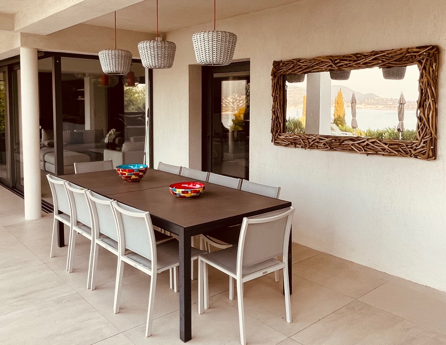 <span  class="uc_style_uc_tiles_grid_image_elementor_uc_items_attribute_title" style="color:#ffffff;">IMG_8554</span>